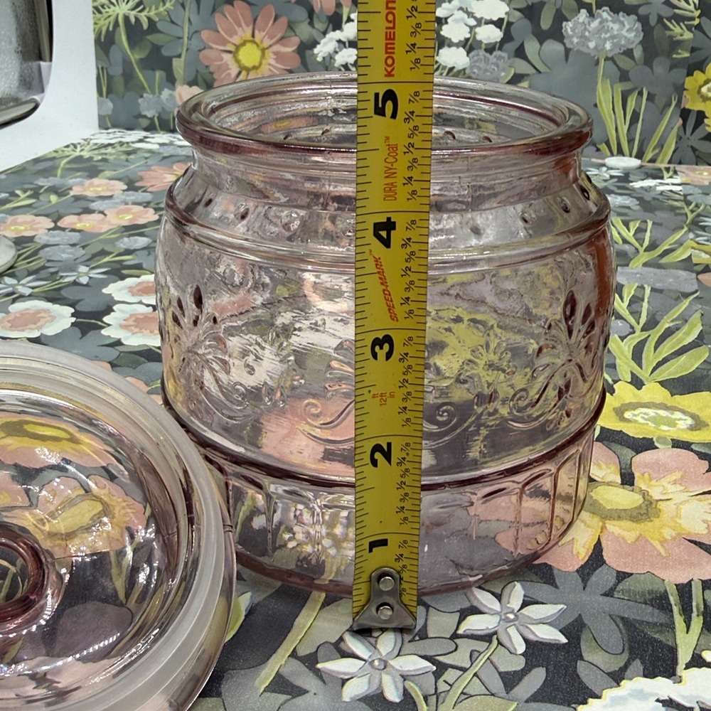 ⭐️The Pioneer Woman Canister Jar Cassie Rose Glass Pink Embossed 4.5" tall - Picture 5 of 6